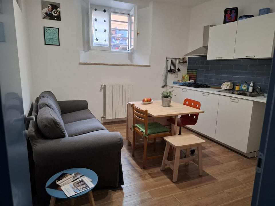 Kitchen or kitchenette, Living room, Dining area, stove