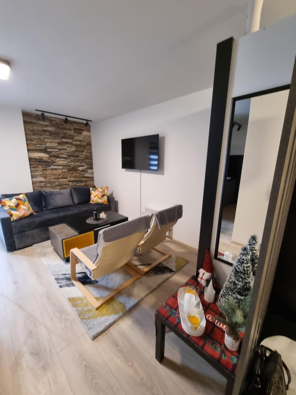 TV and multimedia, Living room, Seating area
