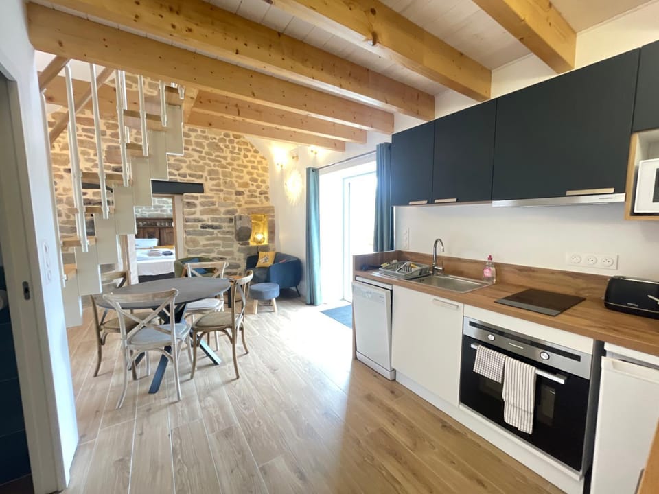 Kervel et Lokorn House in Finistere