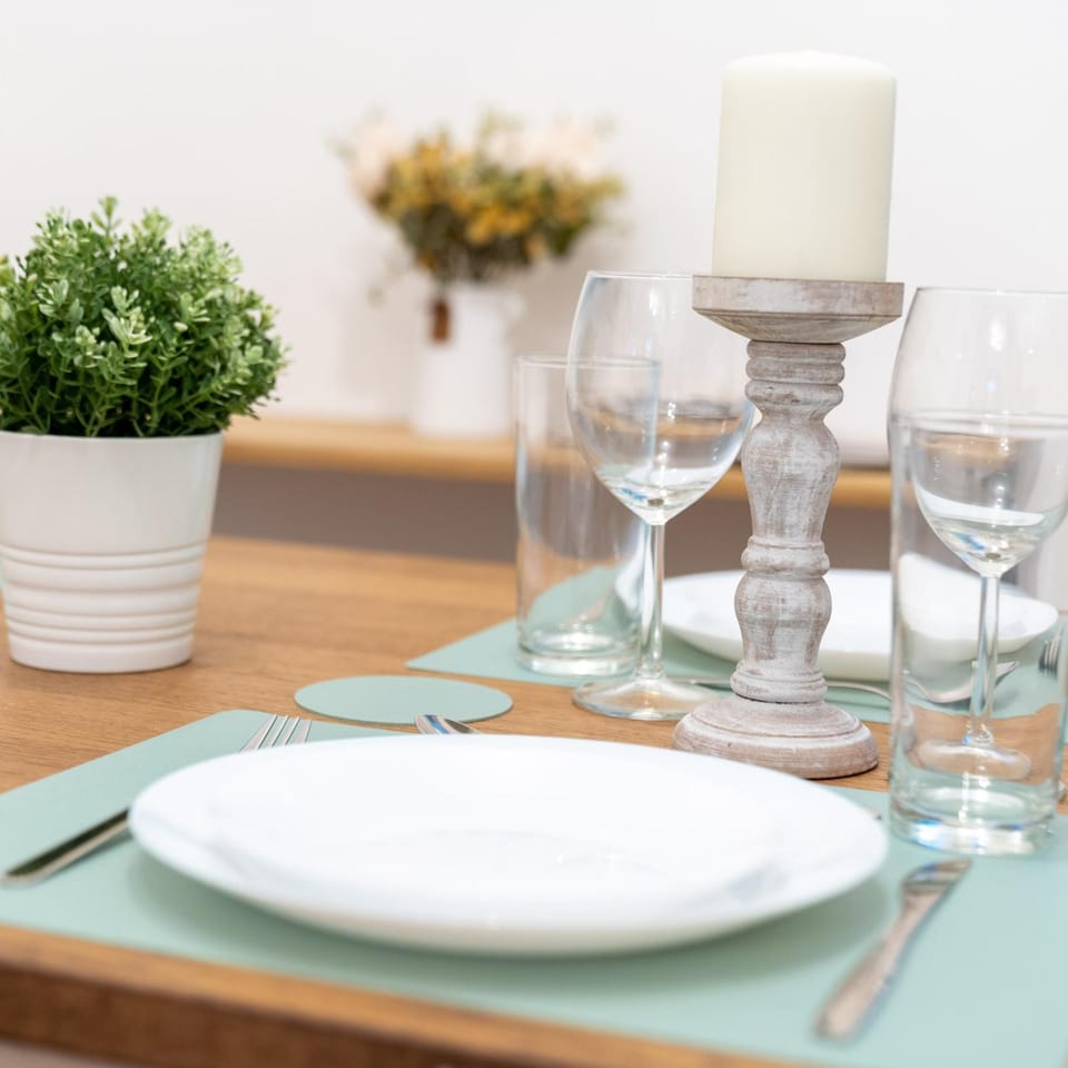 Food and drinks, Dining area, Food, Drinks