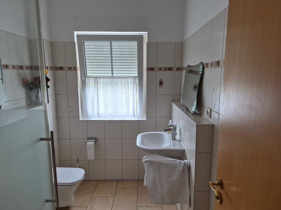 Sonniges Zimmer im Einfamilienhaus Vacation rental in Meissen