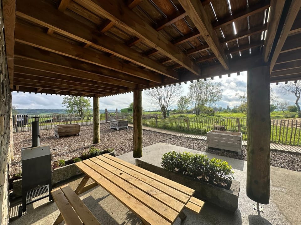 Balcony/Terrace, Garden view