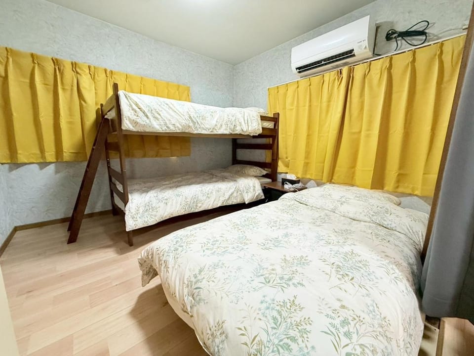 Bed, Bedroom, bunk bed