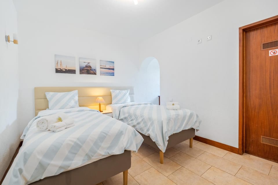 Villa Navegante com Piscina Privada em Vilamoura Villa in Quarteira