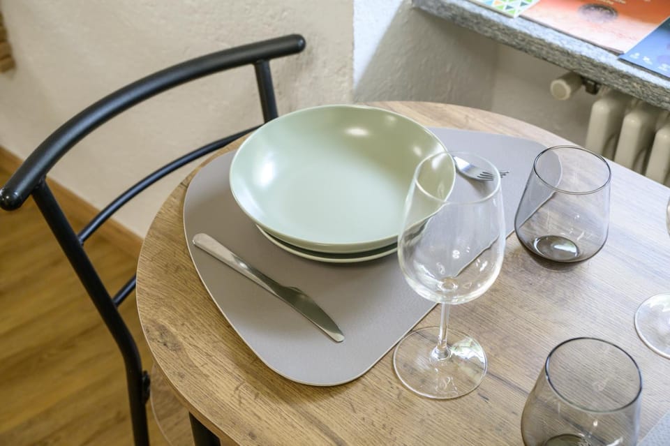 Food and drinks, Dining area, Food, Drinks, Alcoholic drinks