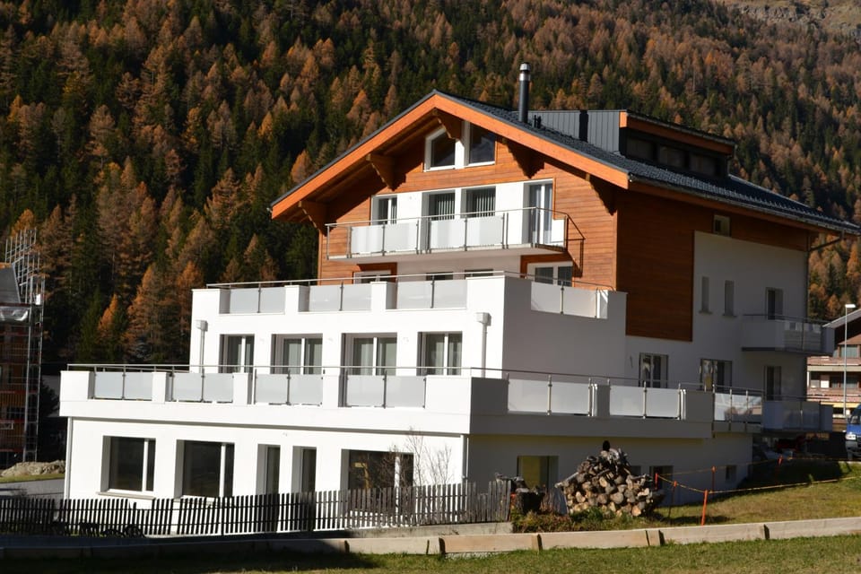 Property building, Day