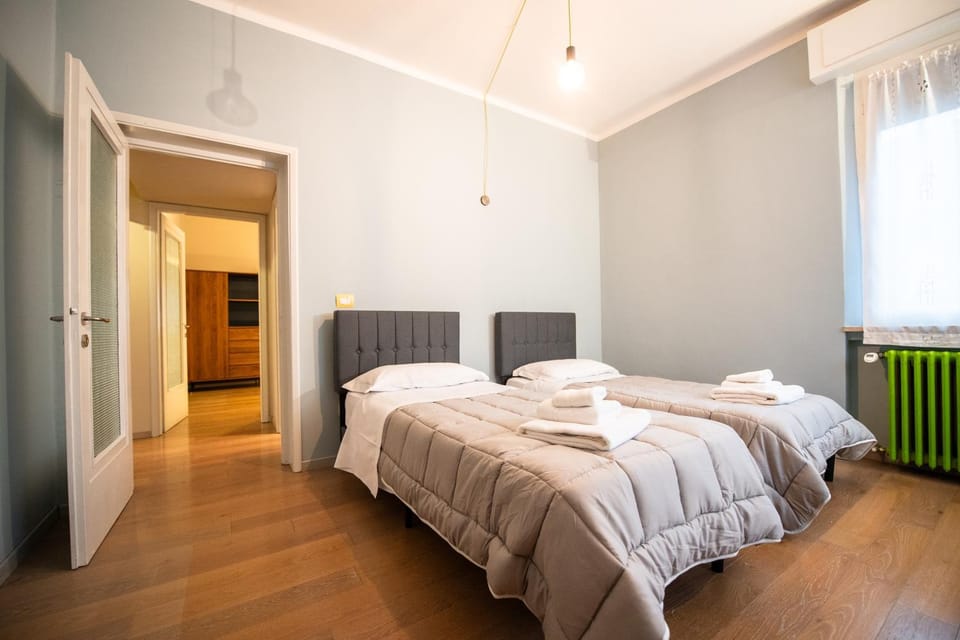 Bed, Photo of the whole room, Bedroom, internet, towels