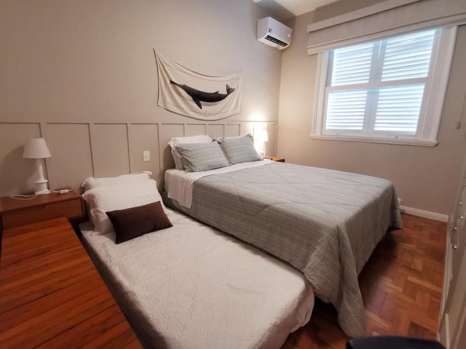 Bed, Photo of the whole room, Bedroom, air conditioner