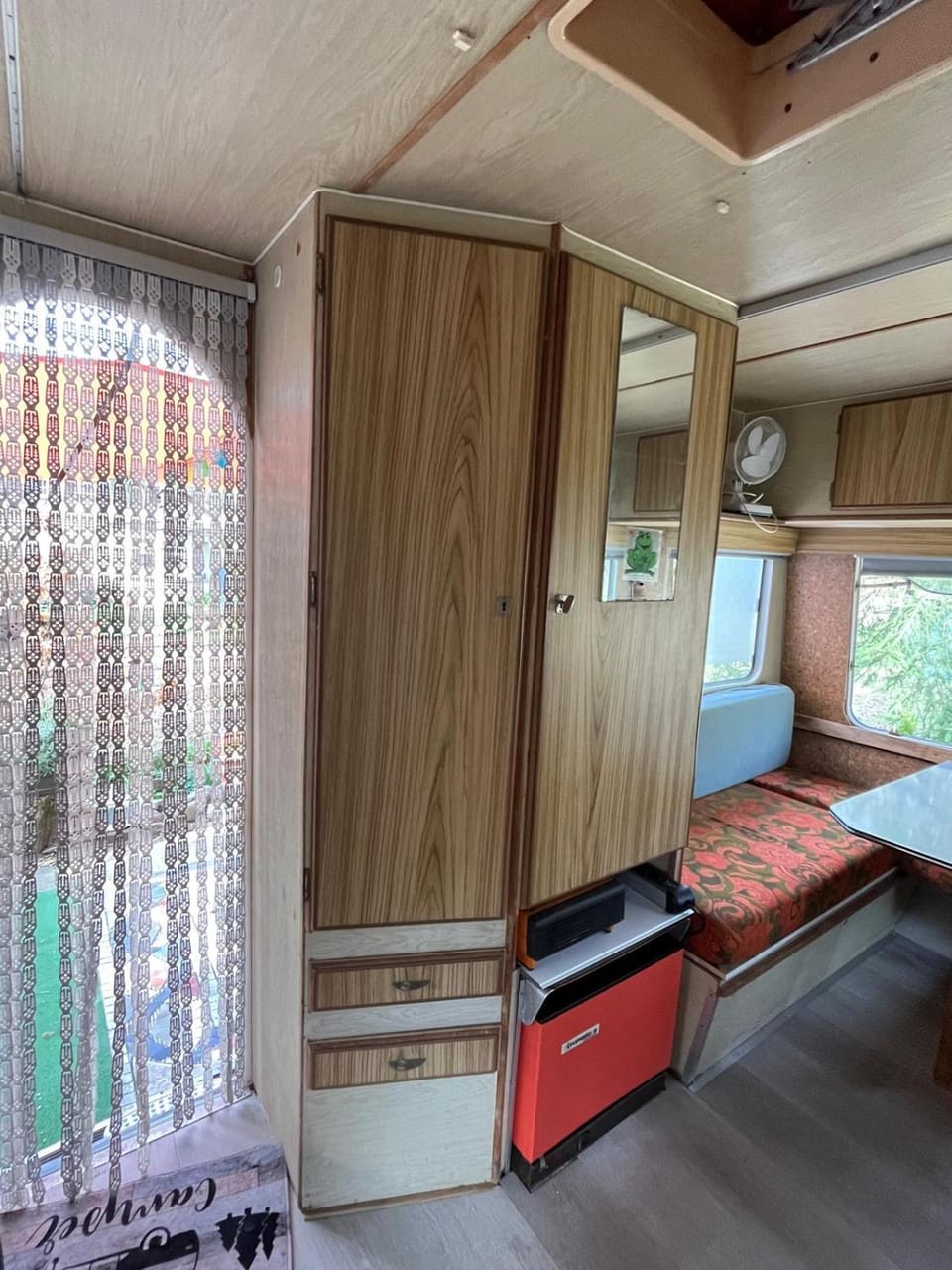 Tinyhaus am Flughafen, der DLR und ESA Campground/ 
RV Resort in Cologne