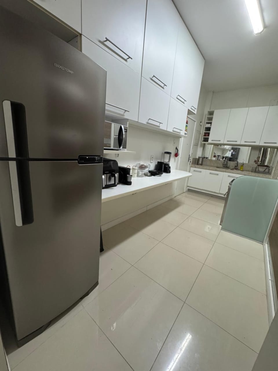 Kitchen or kitchenette, dishwasher, minibar, oven, stove