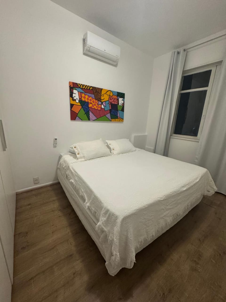 View (from property/room), Bedroom, furniture, internet, locker, towels, air conditioner