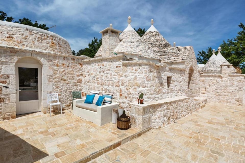 Property building, Patio