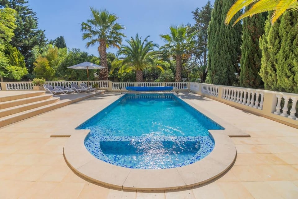 Garden view, Swimming pool, sunbed