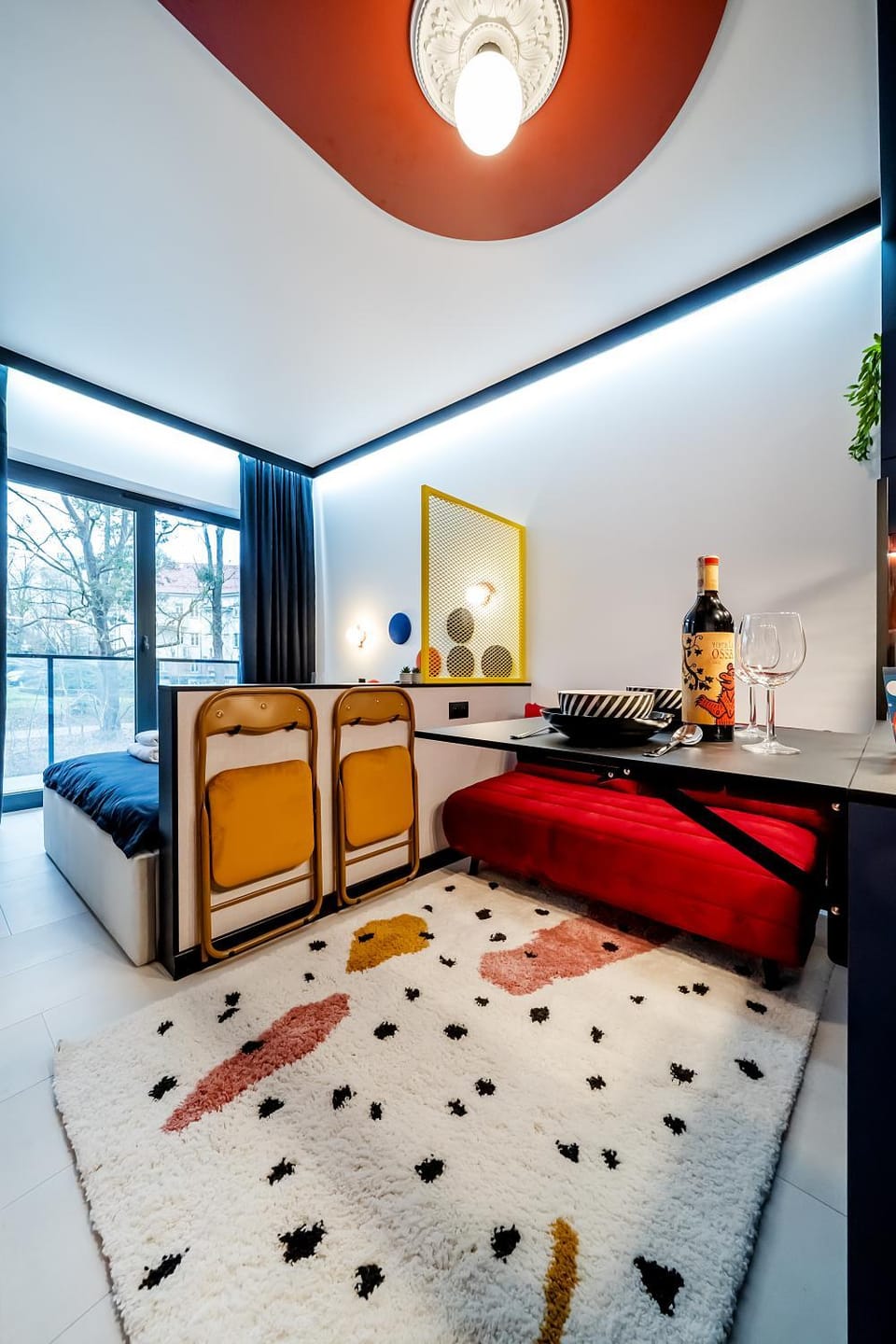Kitchen or kitchenette, Living room, Seating area, Dining area
