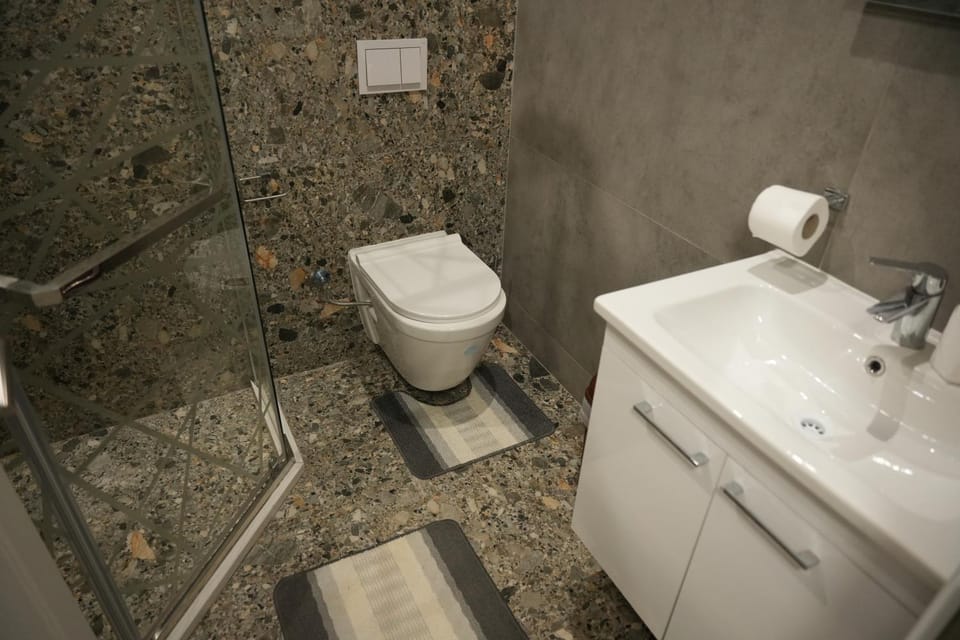 Bright and New Apartment - Free Garage Parking Apartment in Serbia