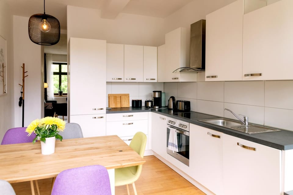Kitchen or kitchenette, Dining area, dishwasher, oven, stove, toaster