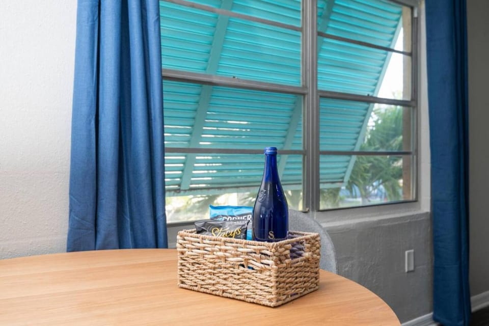 Free Parking - Pool - Bayshore Resort-Style 2BD Apartment in Tampa