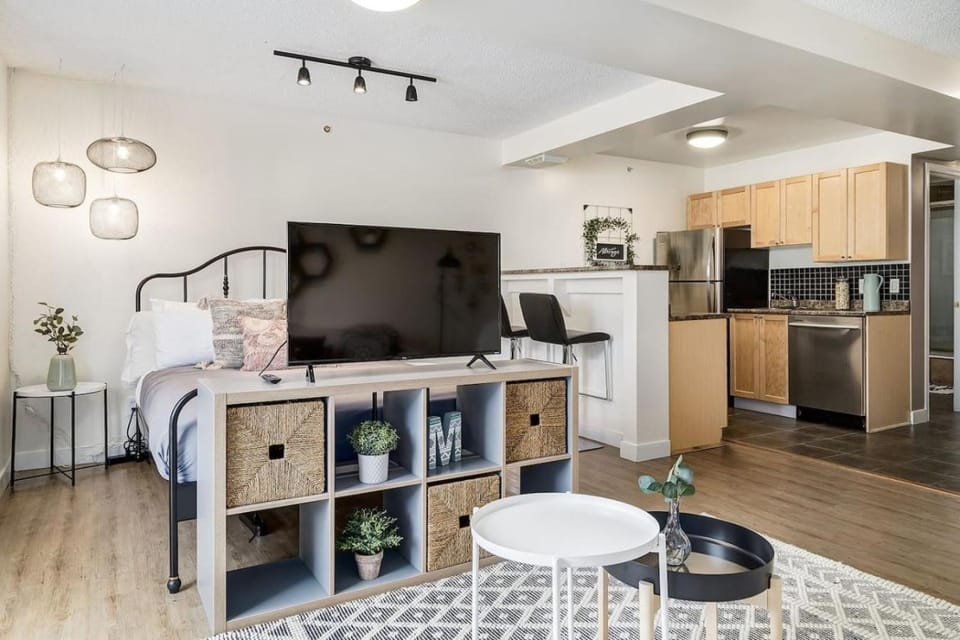 Bed, kitchen