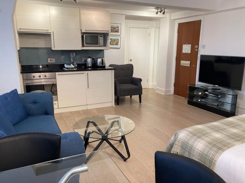 NELL GWYNN HOUSE - Spacious, Elegant, Studio Apartment, Sloane Square, London Apartment in City of Westminster