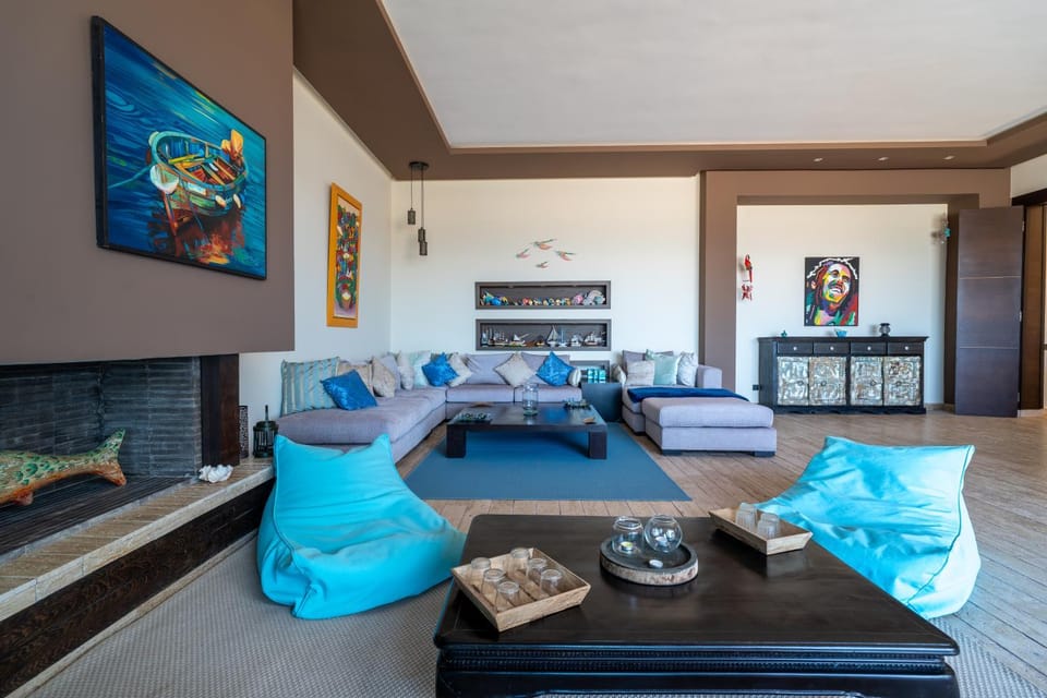 Skhirat Oceanfront Villa 5 Bedrooms Direct Beach Access Villa in Rabat-Salé-Kénitra