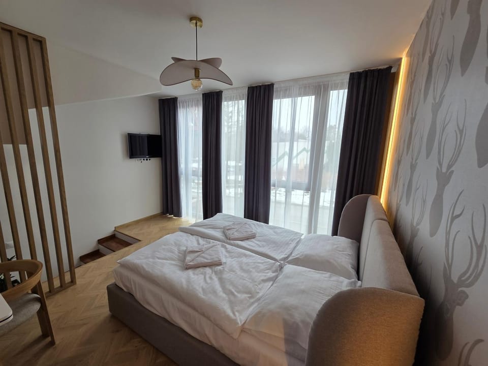 TV and multimedia, Photo of the whole room, Bedroom