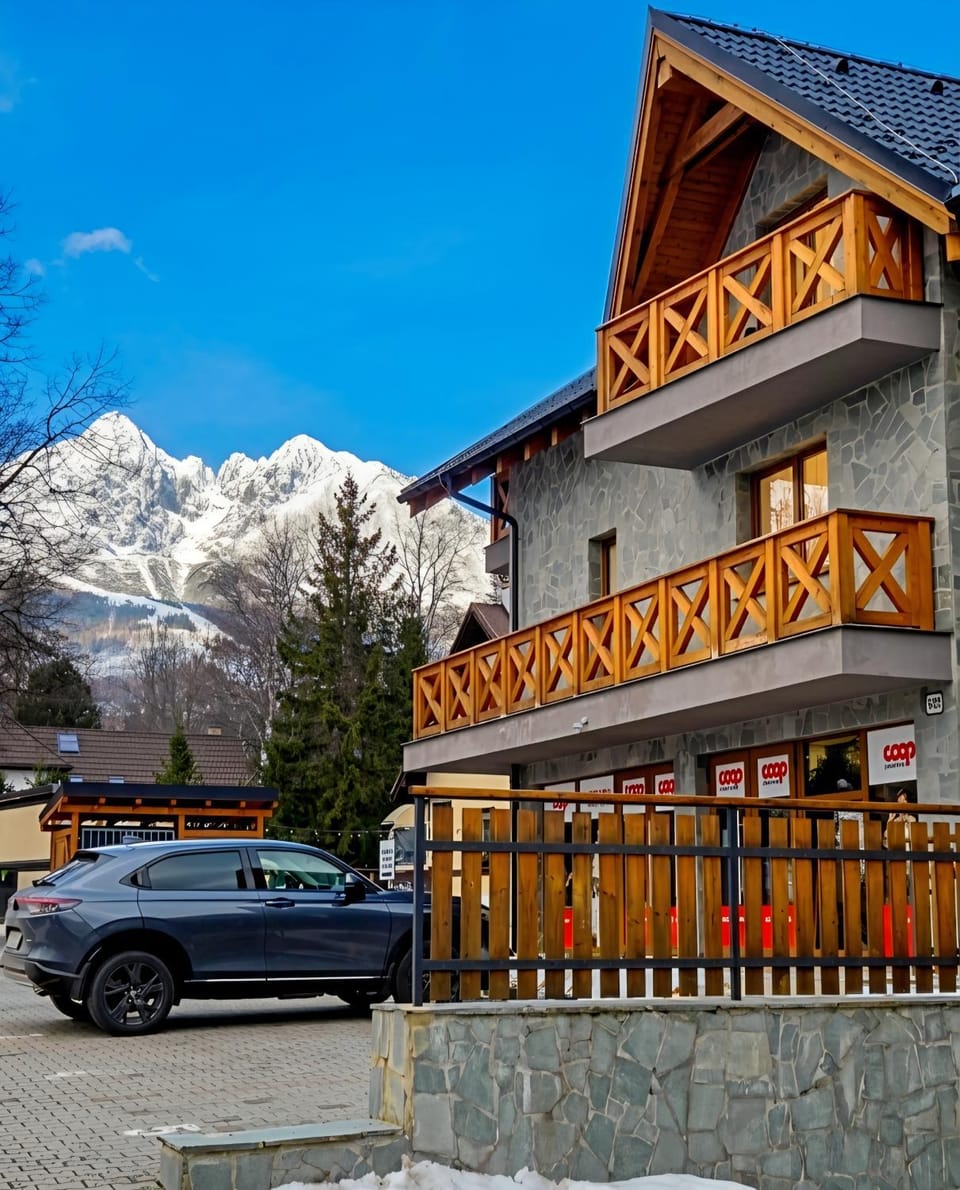 Property building, Mountain view, Parking
