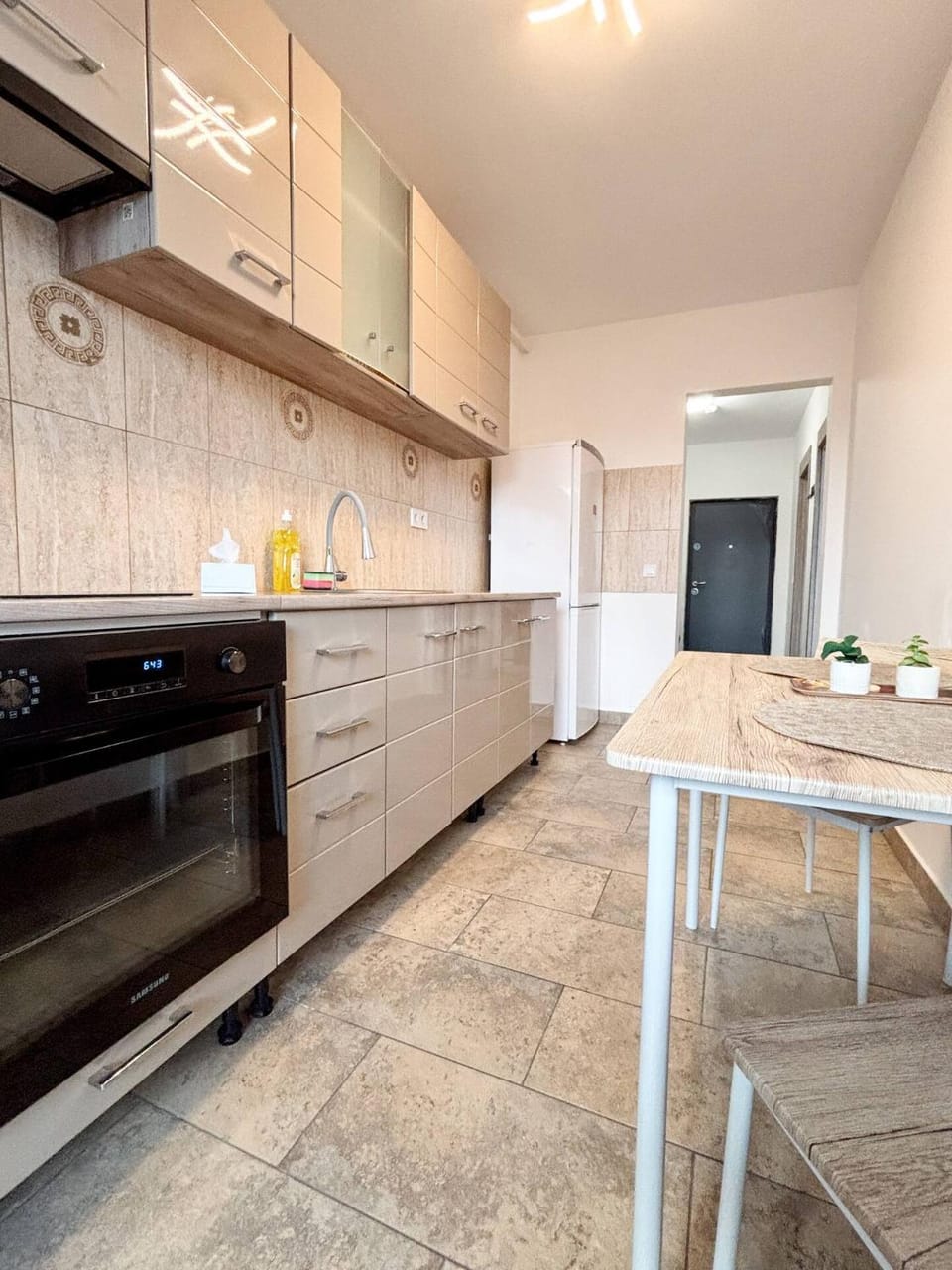 Soft Landing - Close to Airport with Free Parking Apartment in Cluj-Napoca