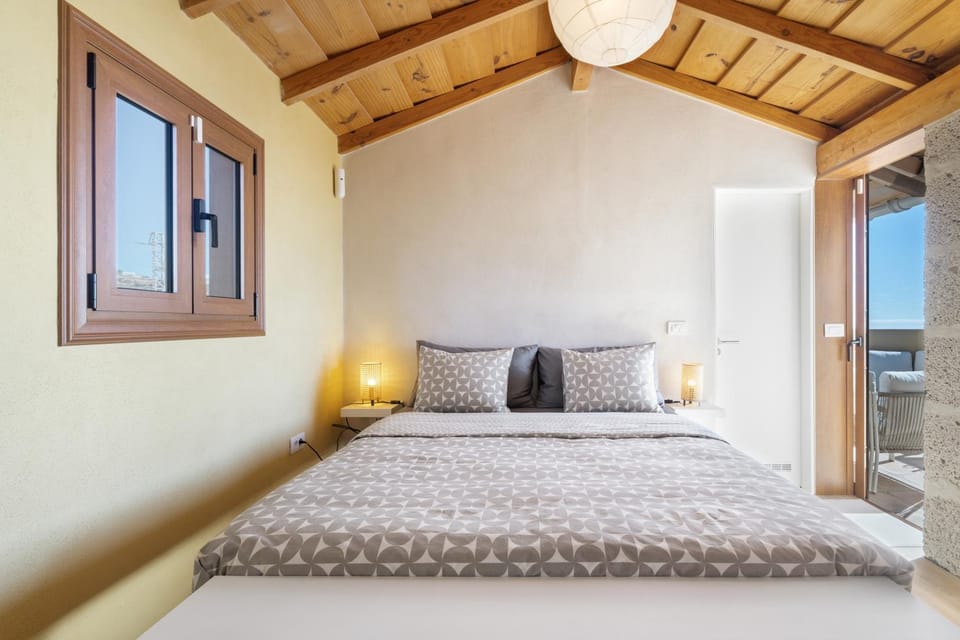 Property building, Living room, Bedroom