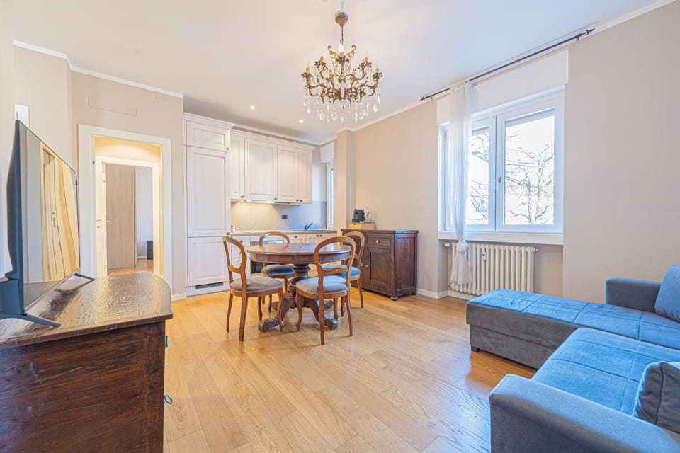 Dining area, kitchen