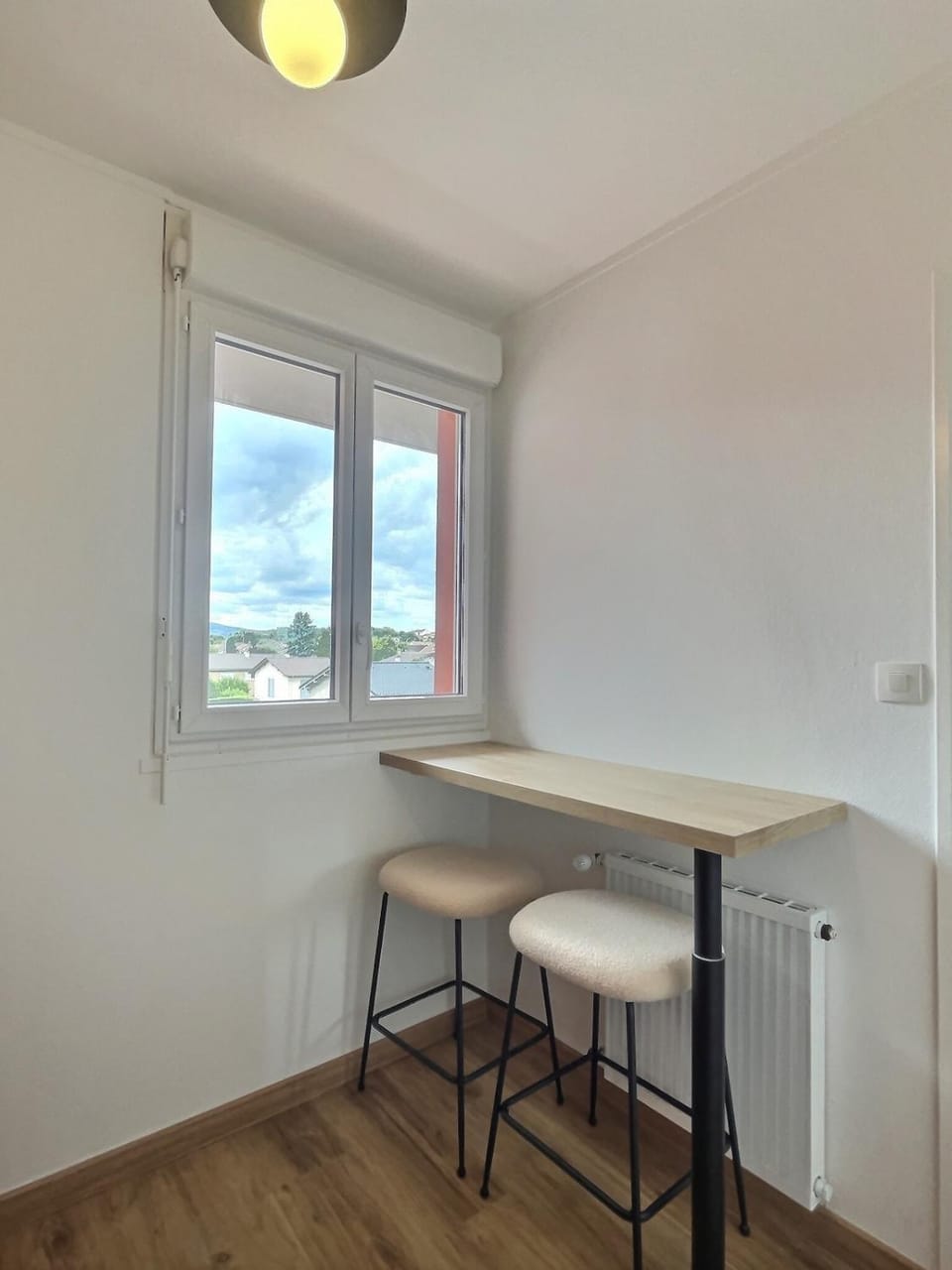 Cozy La Rocade apartment with free parking Apartment in Bourgogne-Franche-Comté