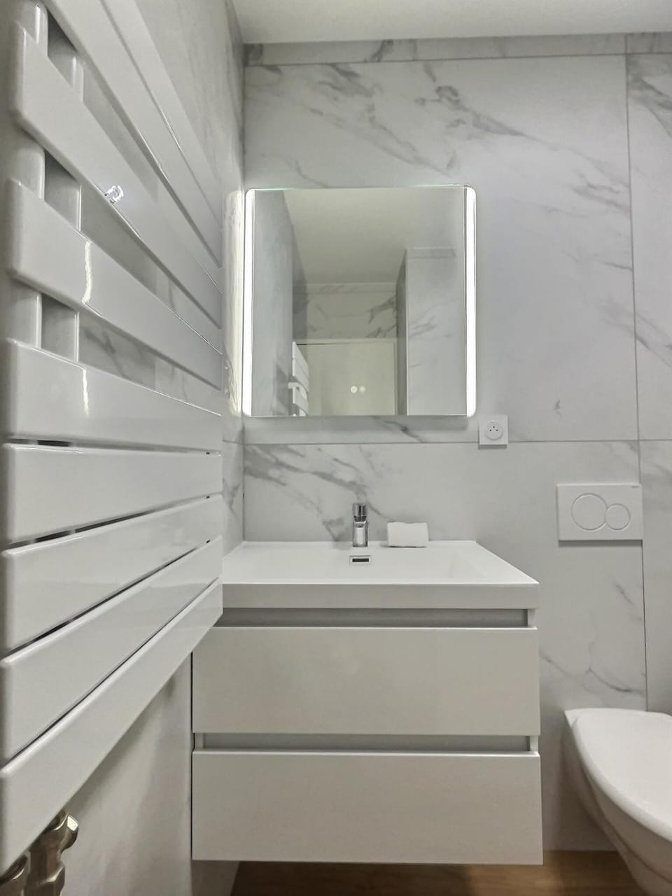 Cozy La Rocade apartment with free parking Apartment in Bourgogne-Franche-Comté