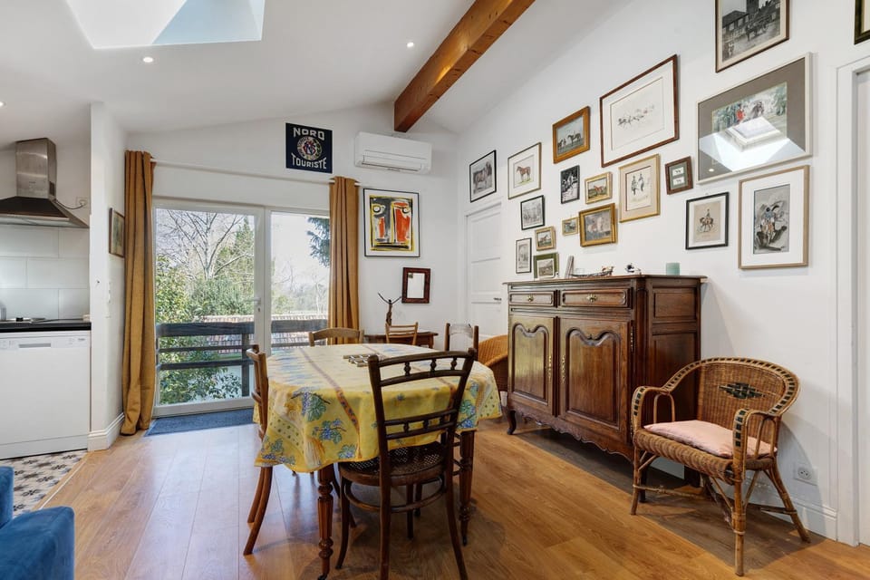 Property building, Living room