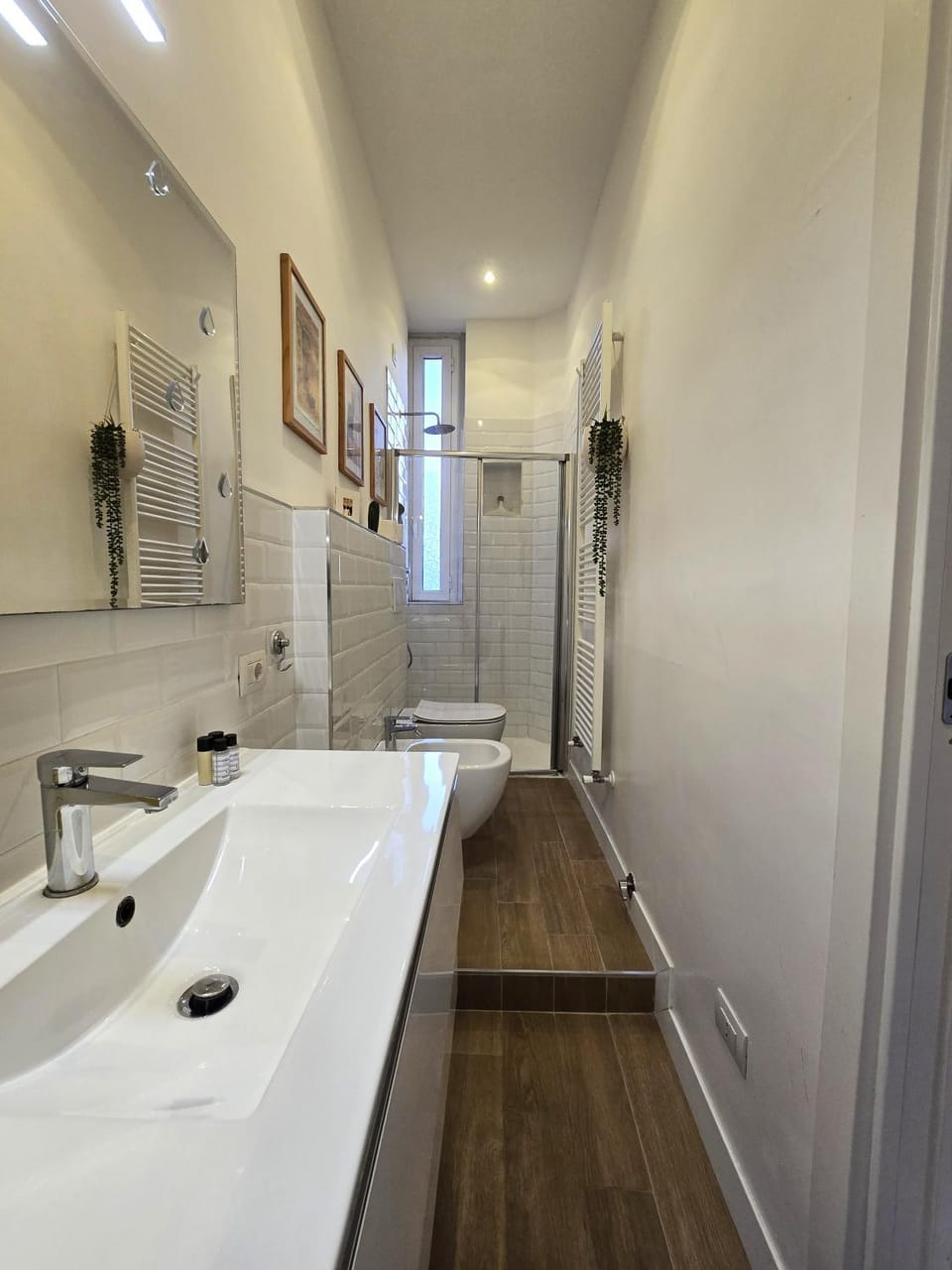 Shower, Bathroom, towels