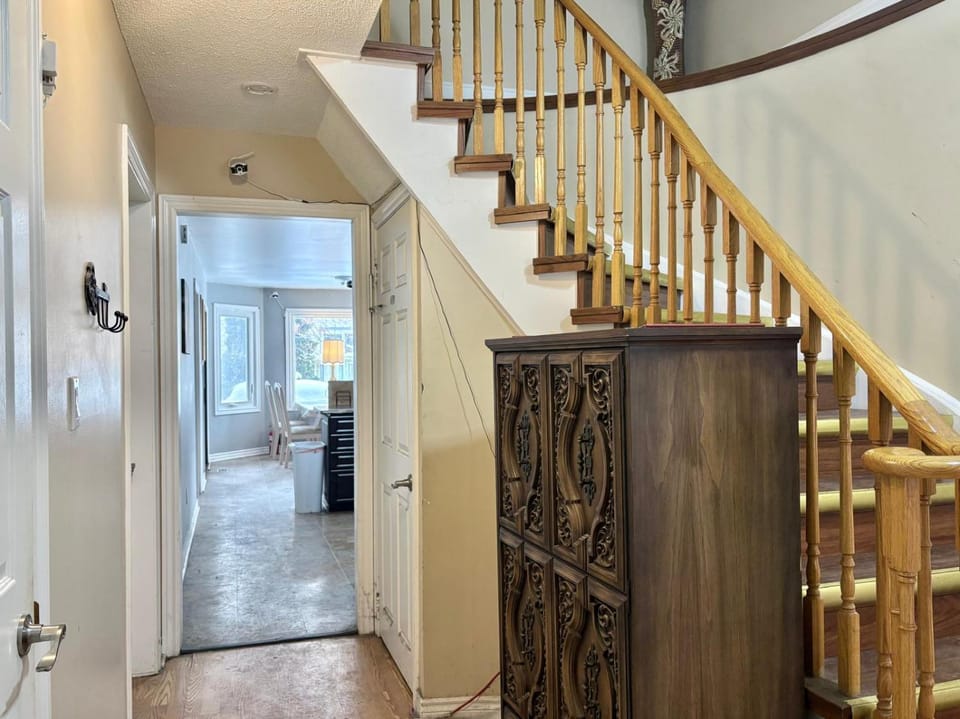 Grove Haven Retreat Budget Rooms for Workers Retirees, and Couples in Central Barrie Vacation rental in Barrie