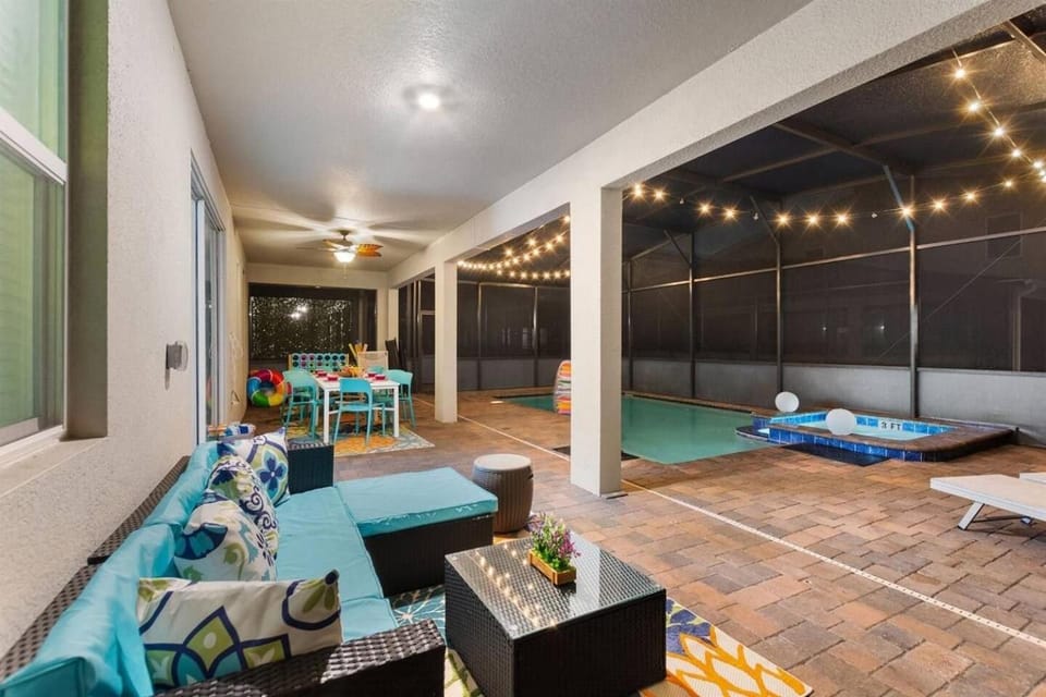 Seating area, Swimming pool