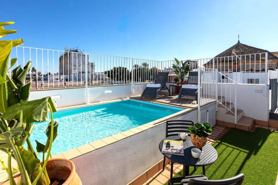 Off site, Day, Balcony/Terrace, Living room, Other, Swimming pool, sunbed