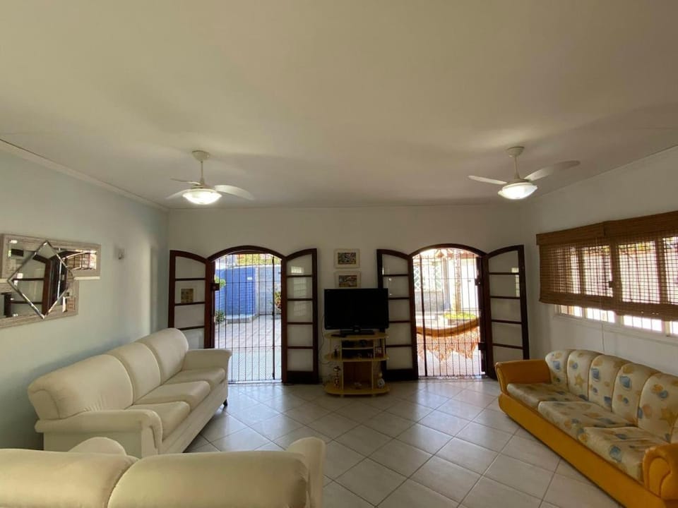 Martim Club & Beach House in Caraguatatuba