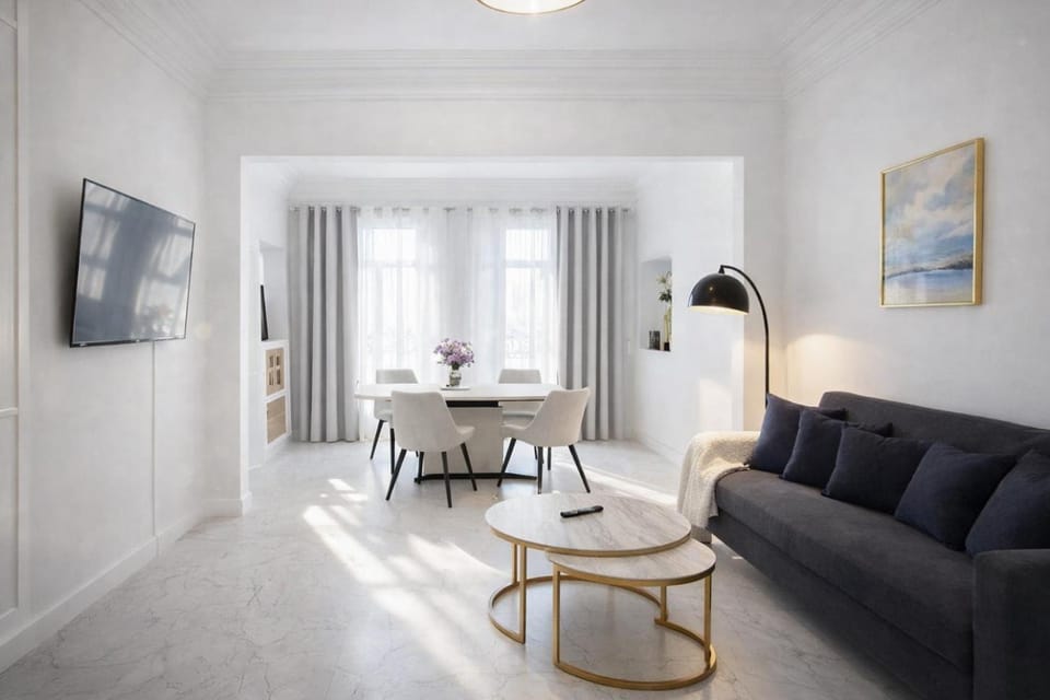 TV and multimedia, Living room, Seating area, Dining area
