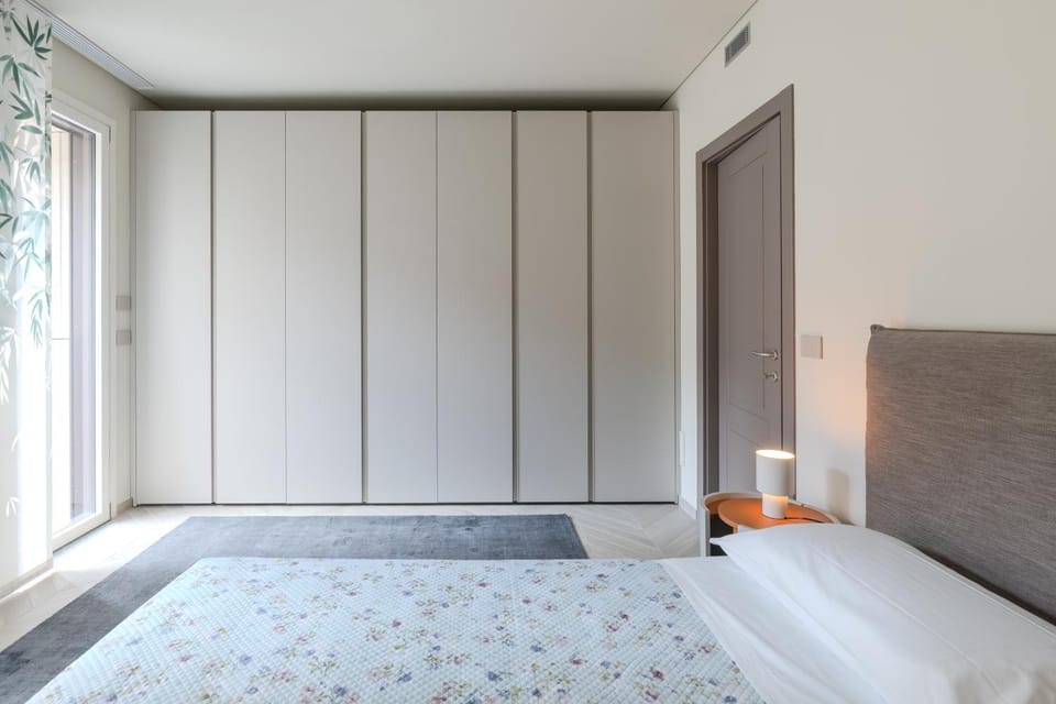 Bedroom, wardrobe