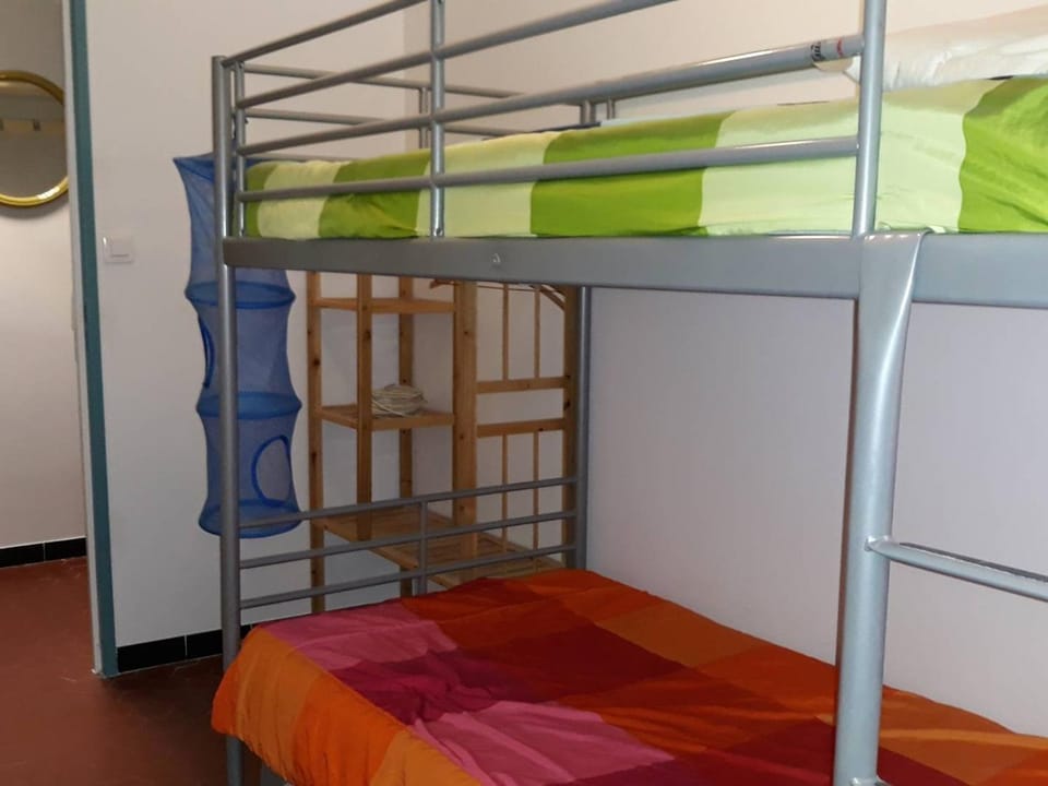Appartement spacieux avec piscine et parking près de la plage - FR-1-251-906 Apartment in Le Lavandou