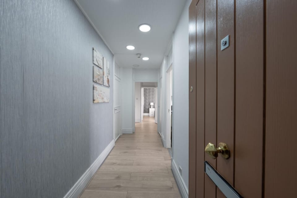 Luxurious 2 Bed 2 Bath Apartment in City of Westminster