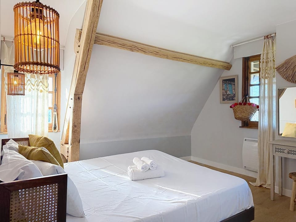 Villa Elysia YourHostHelper Villa in Trouville-sur-Mer