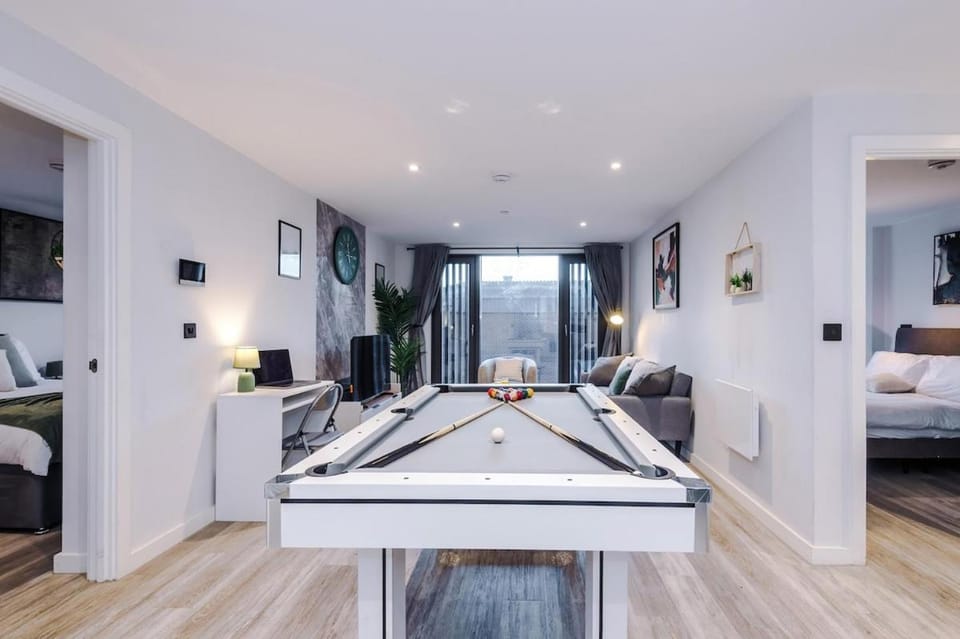 Birmingham City centre, Pool table, Spacious Apartment in Birmingham
