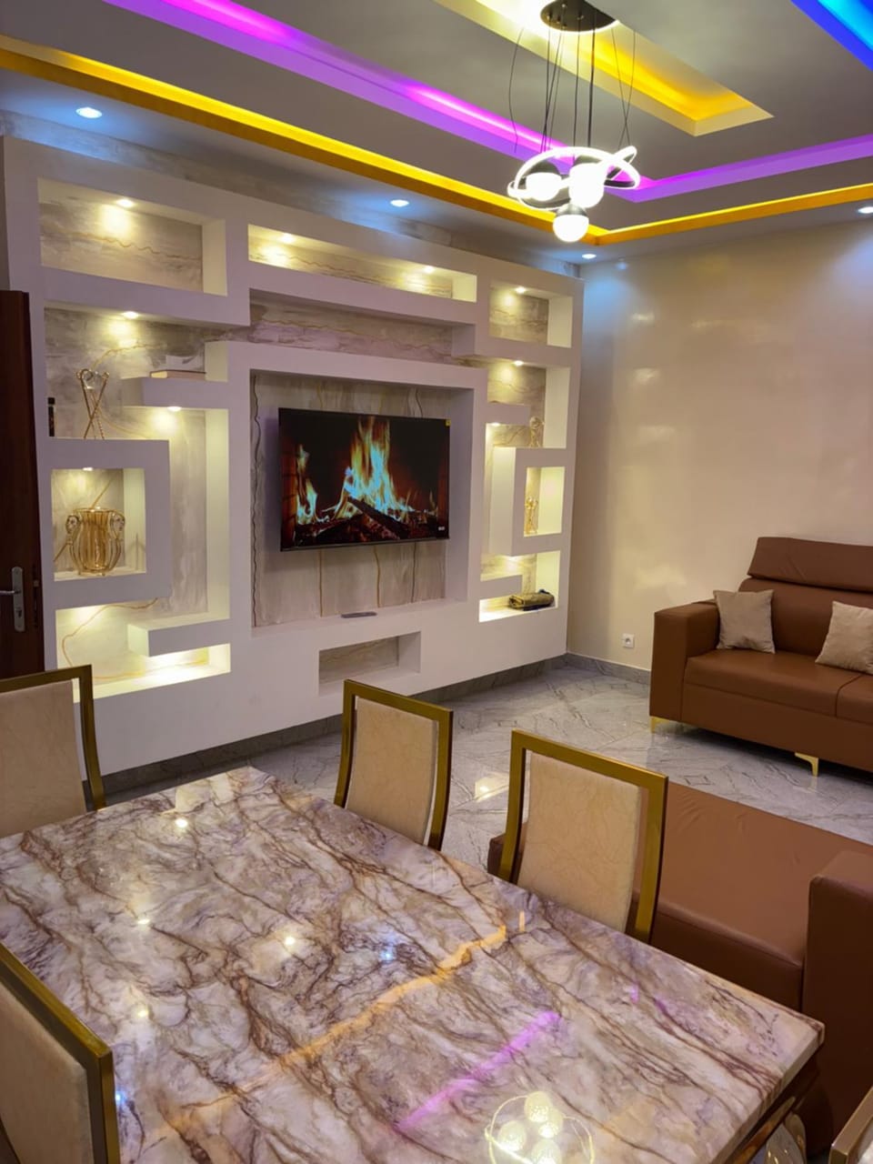 Communal lounge/ TV room
