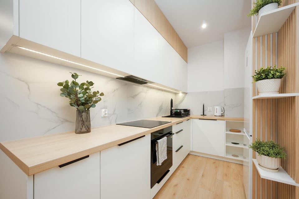 Kitchen or kitchenette