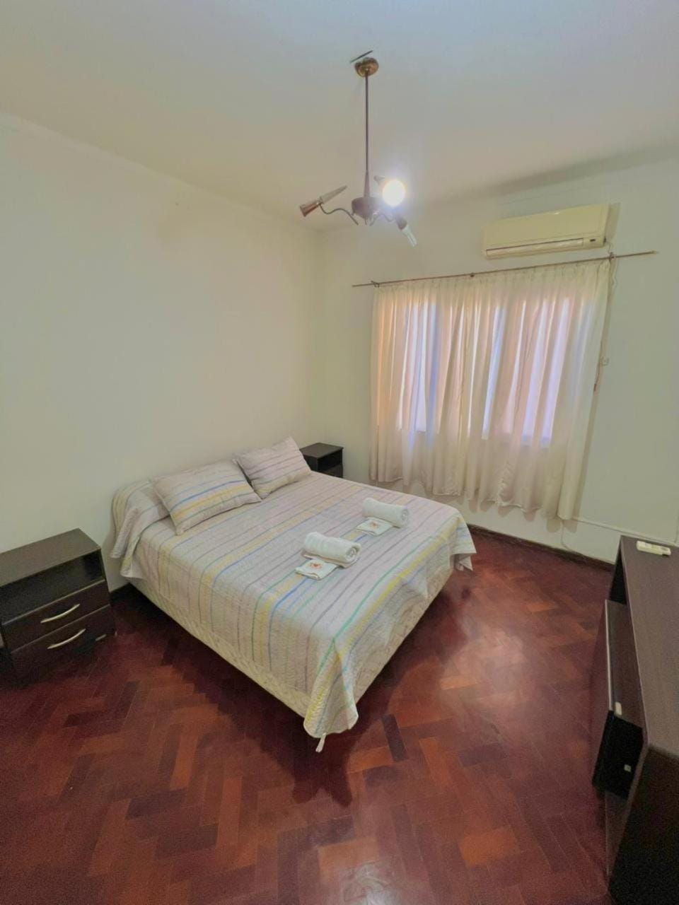 Confortable departamento en la Peatonal de Mendoza Apartment in Mendoza