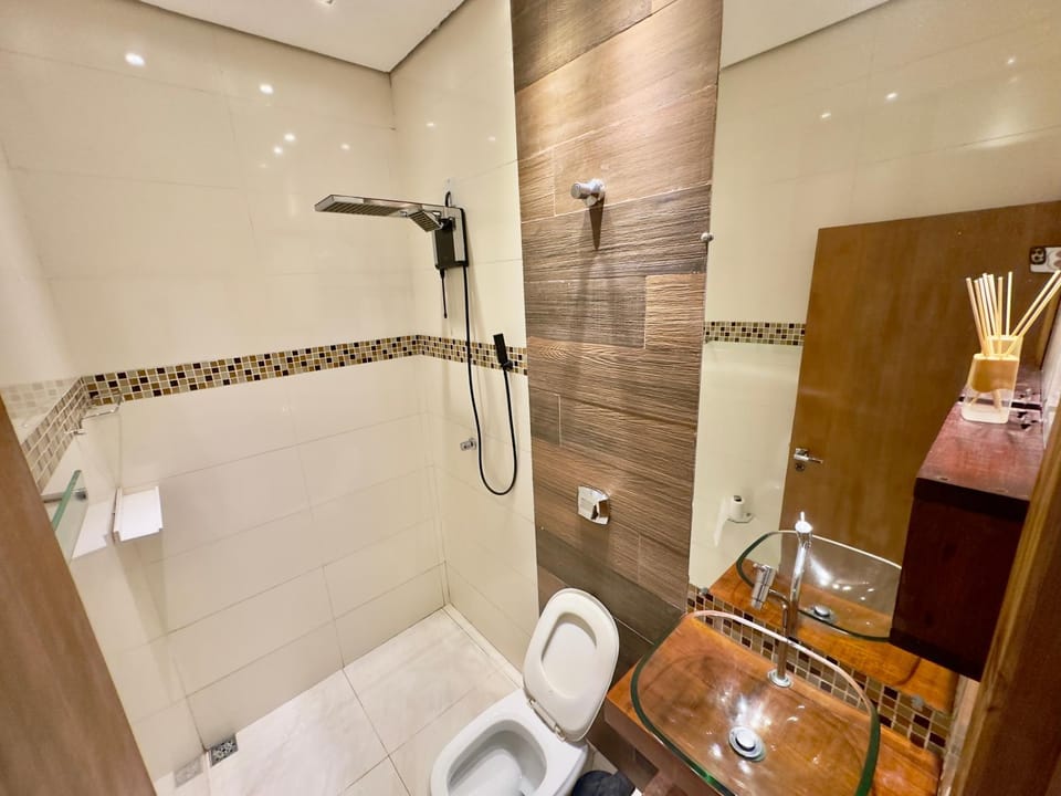 Garagem, Pátio Privativo - Apartamento Completo Moderno Apartment in Santa Cruz Department, Bolivia
