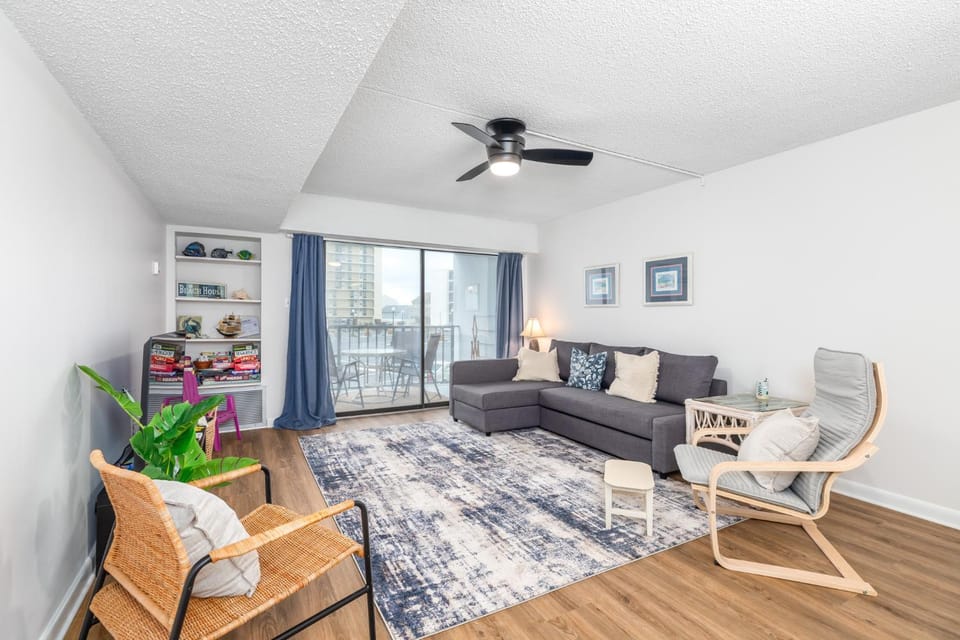 Beachside Getaway Updated 1BR with Wi-Fi & Pool House in Ocean City