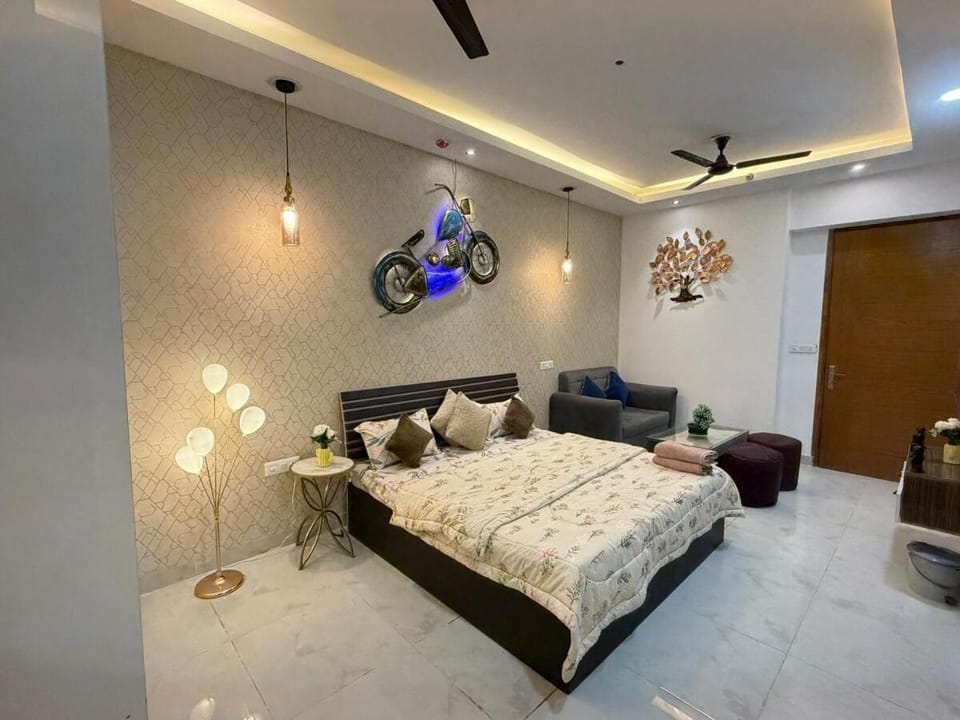 Park View Stay by royal rooms Apartment in Noida