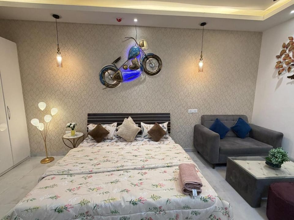 Park View Stay by royal rooms Apartment in Noida